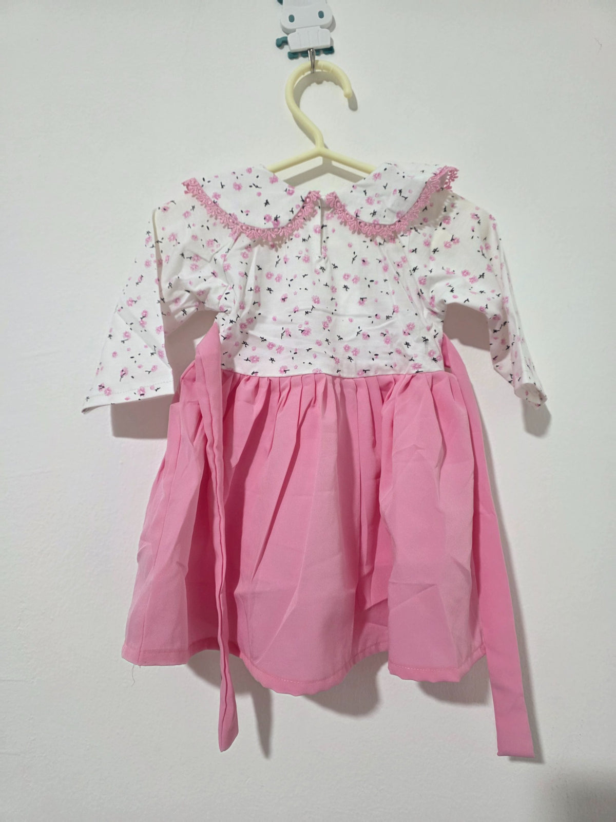 Original product photo of pink floral long sleeve girls dress from Inaabia 4-dress combo